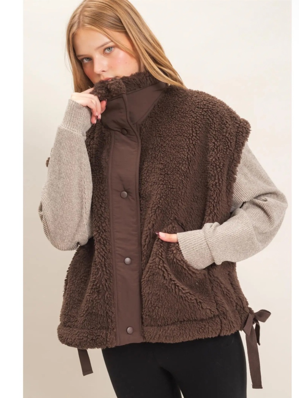 865. Brown Sherpa oversized vest - Picture 2 of 4